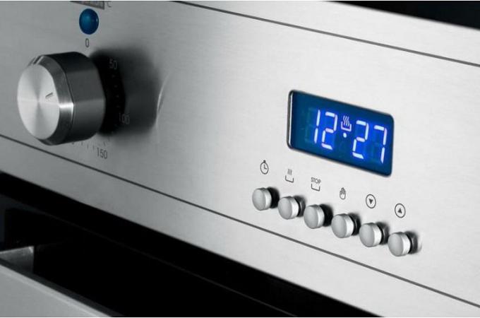 Встраиваемый электрический духовой шкаф Delonghi SLM 9 RUS фото